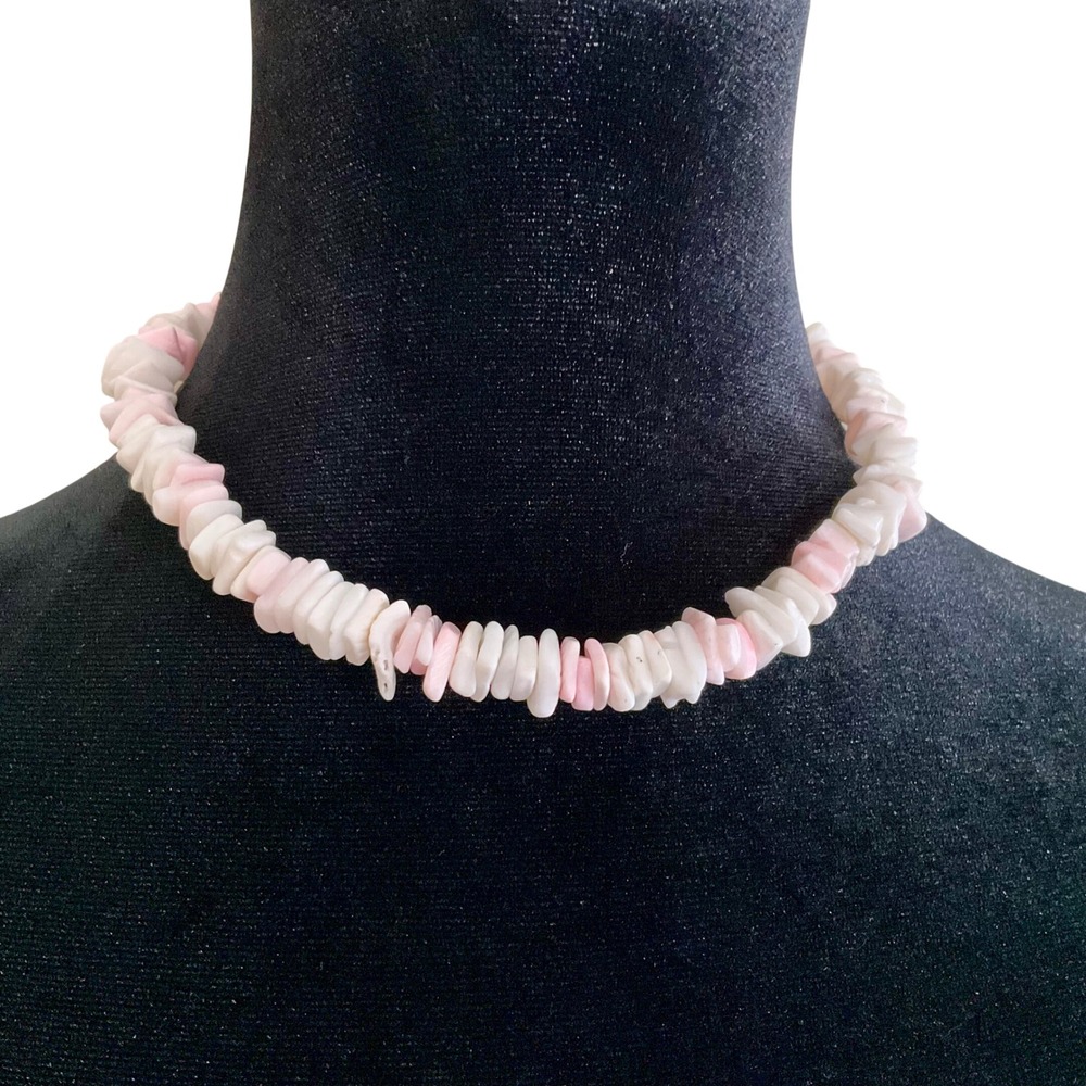 VTG Pink and White Shell Chip Necklace Beachy Boho Choker 16 Inch‎ Mermaid Core